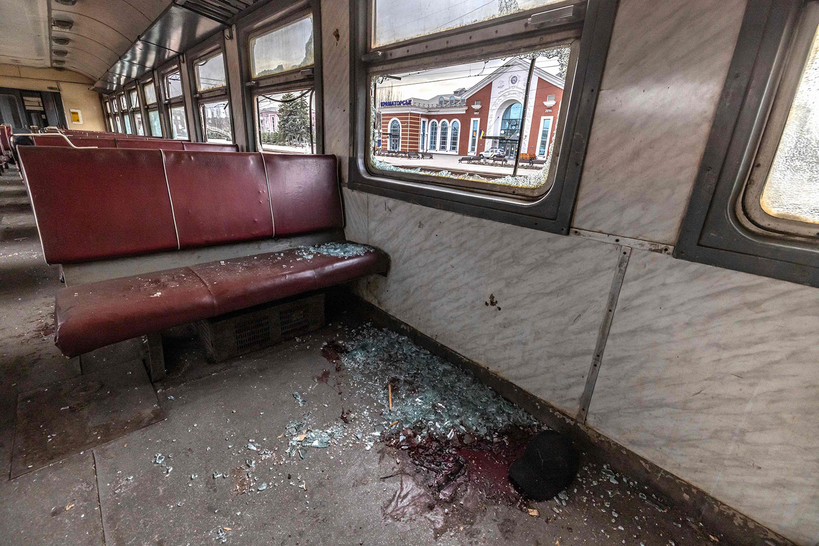 1_shattered_windows_train_station_kramatorsk